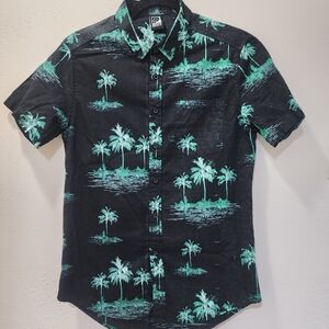 Brooklyn Athletics Black and Green Palm Tree Print Men's Shirt Size Small.